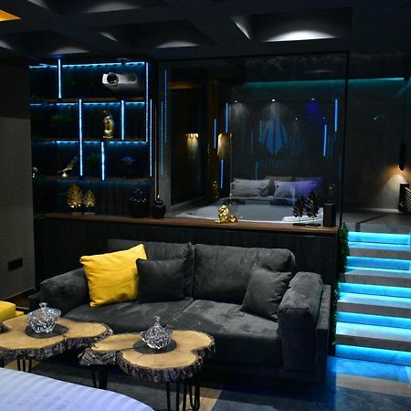 Pentlux - Spa Penthouse In The Heart Of سكوبجي المظهر الخارجي الصورة