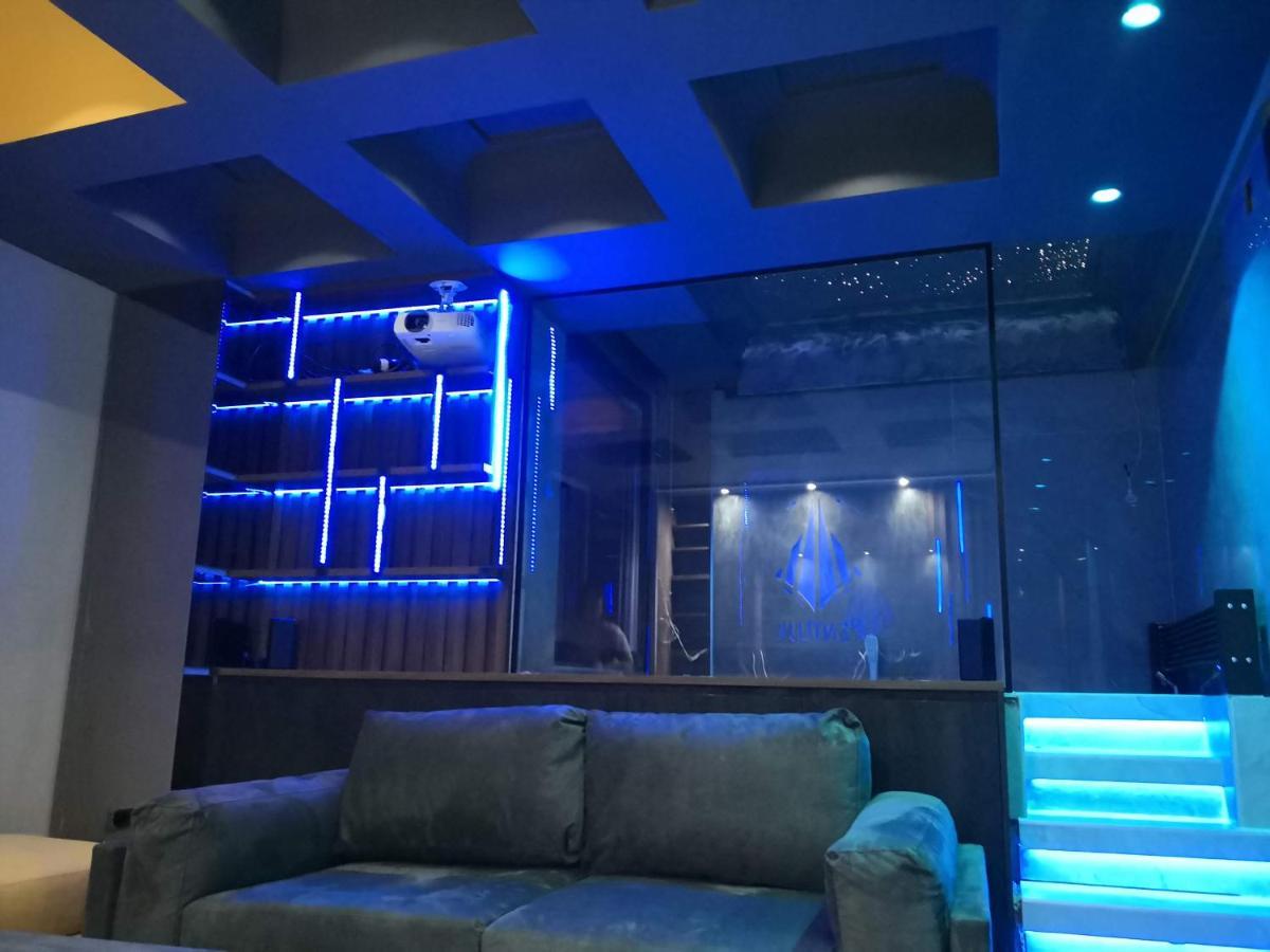 Pentlux - Spa Penthouse In The Heart Of سكوبجي المظهر الخارجي الصورة