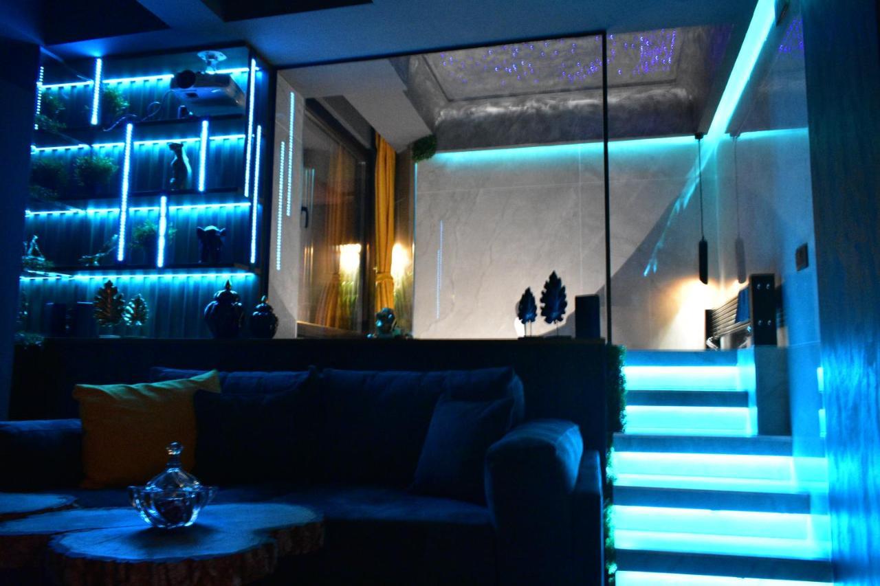 Pentlux - Spa Penthouse In The Heart Of سكوبجي المظهر الخارجي الصورة