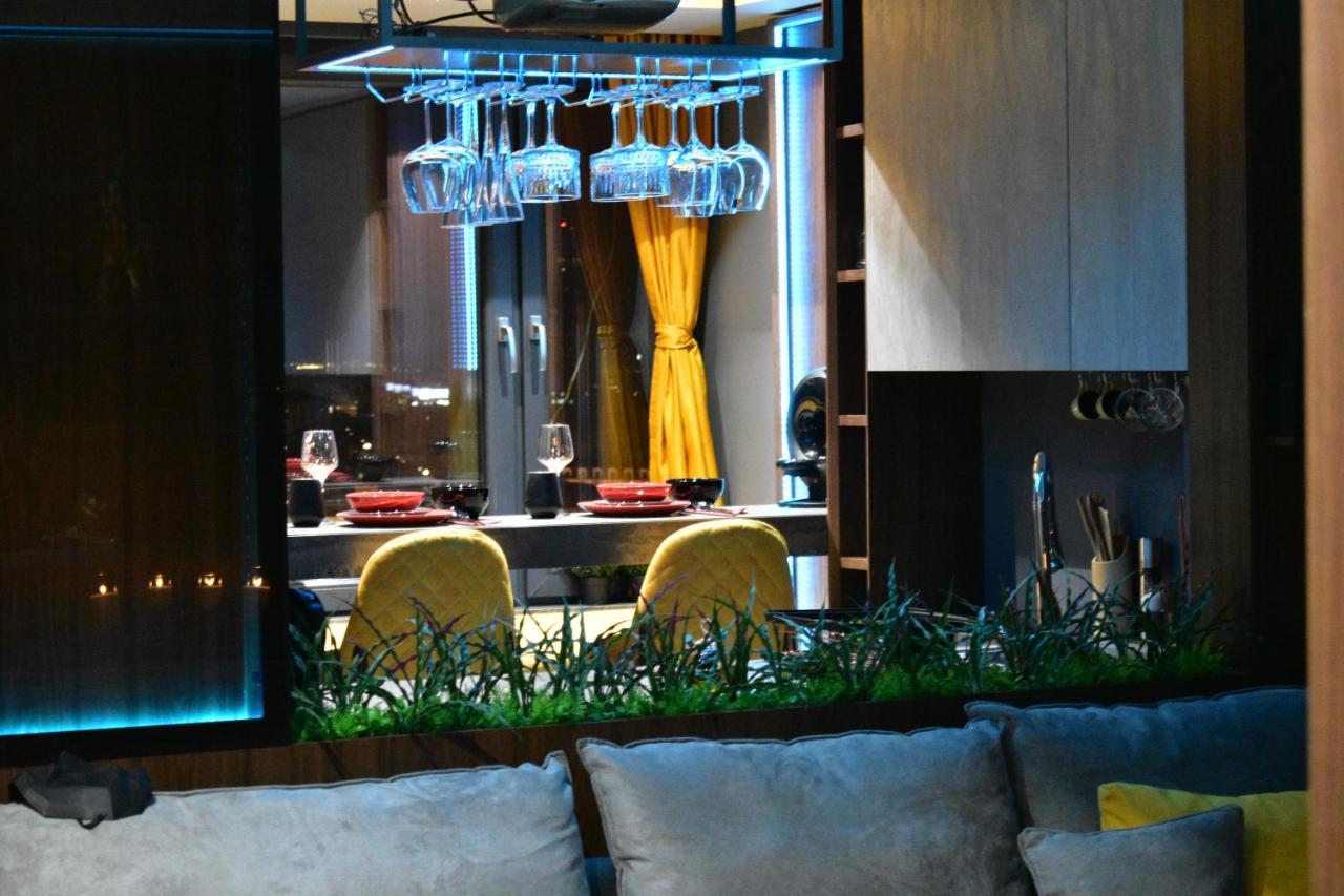 Pentlux - Spa Penthouse In The Heart Of سكوبجي المظهر الخارجي الصورة