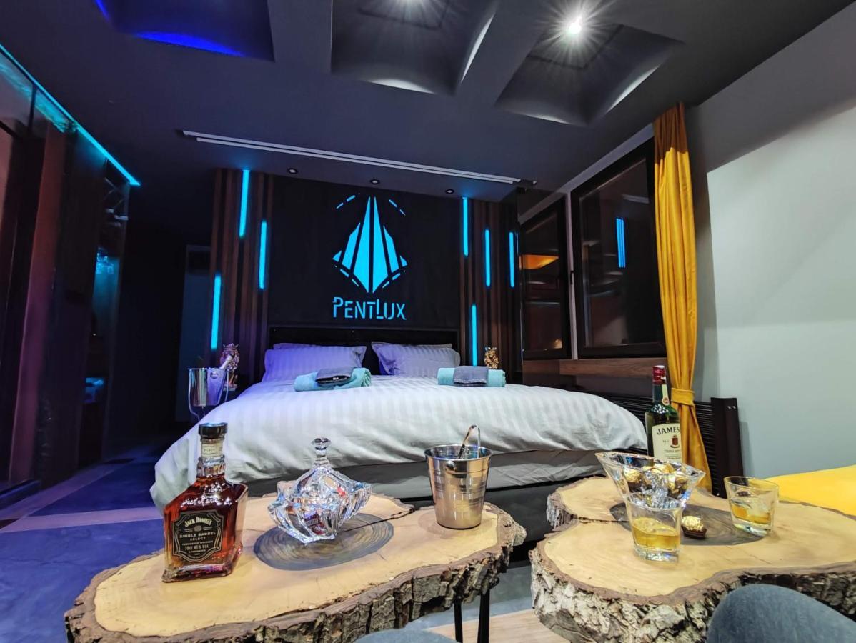 Pentlux - Spa Penthouse In The Heart Of سكوبجي المظهر الخارجي الصورة