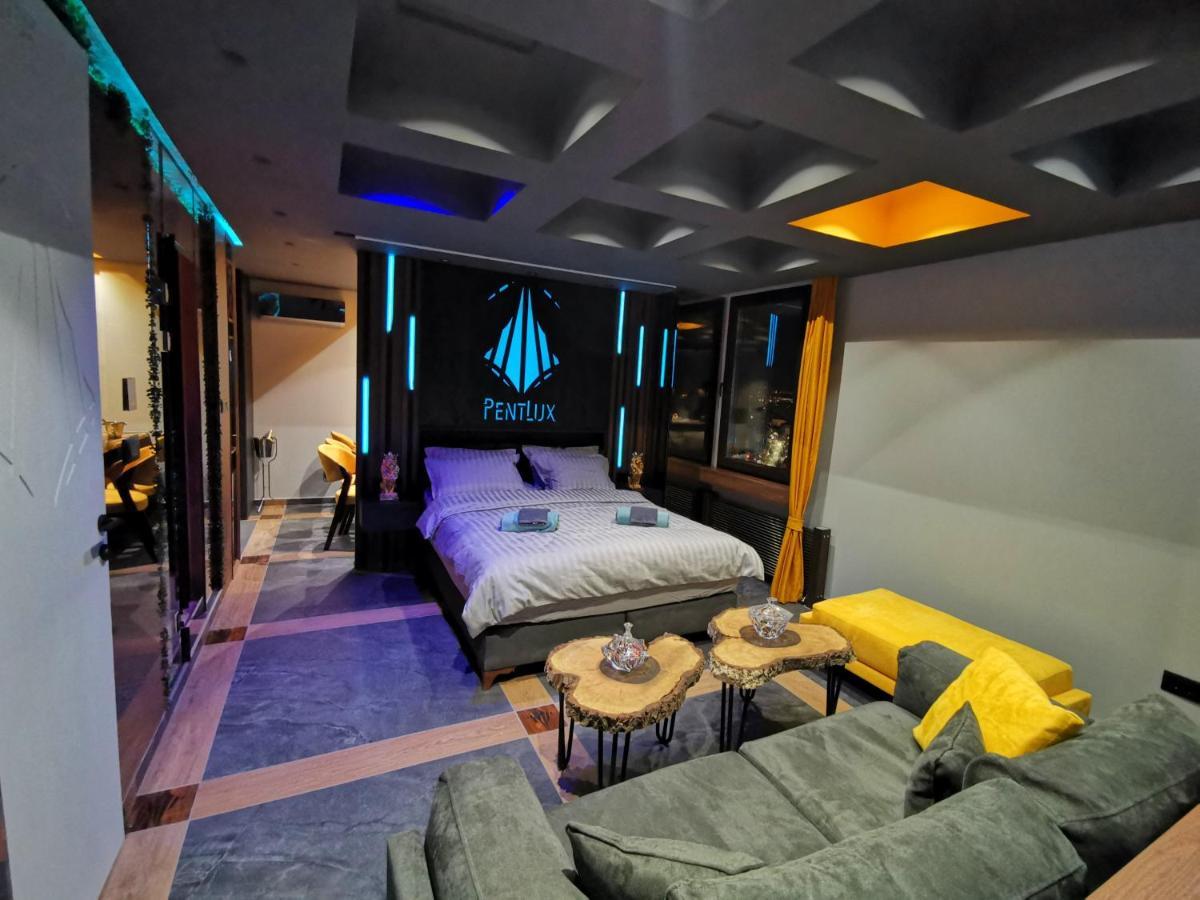 Pentlux - Spa Penthouse In The Heart Of سكوبجي المظهر الخارجي الصورة