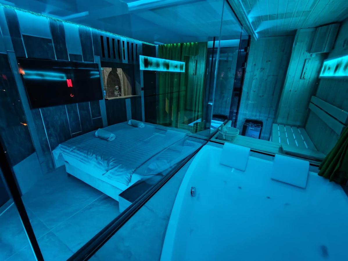 Pentlux - Spa Penthouse In The Heart Of سكوبجي المظهر الخارجي الصورة