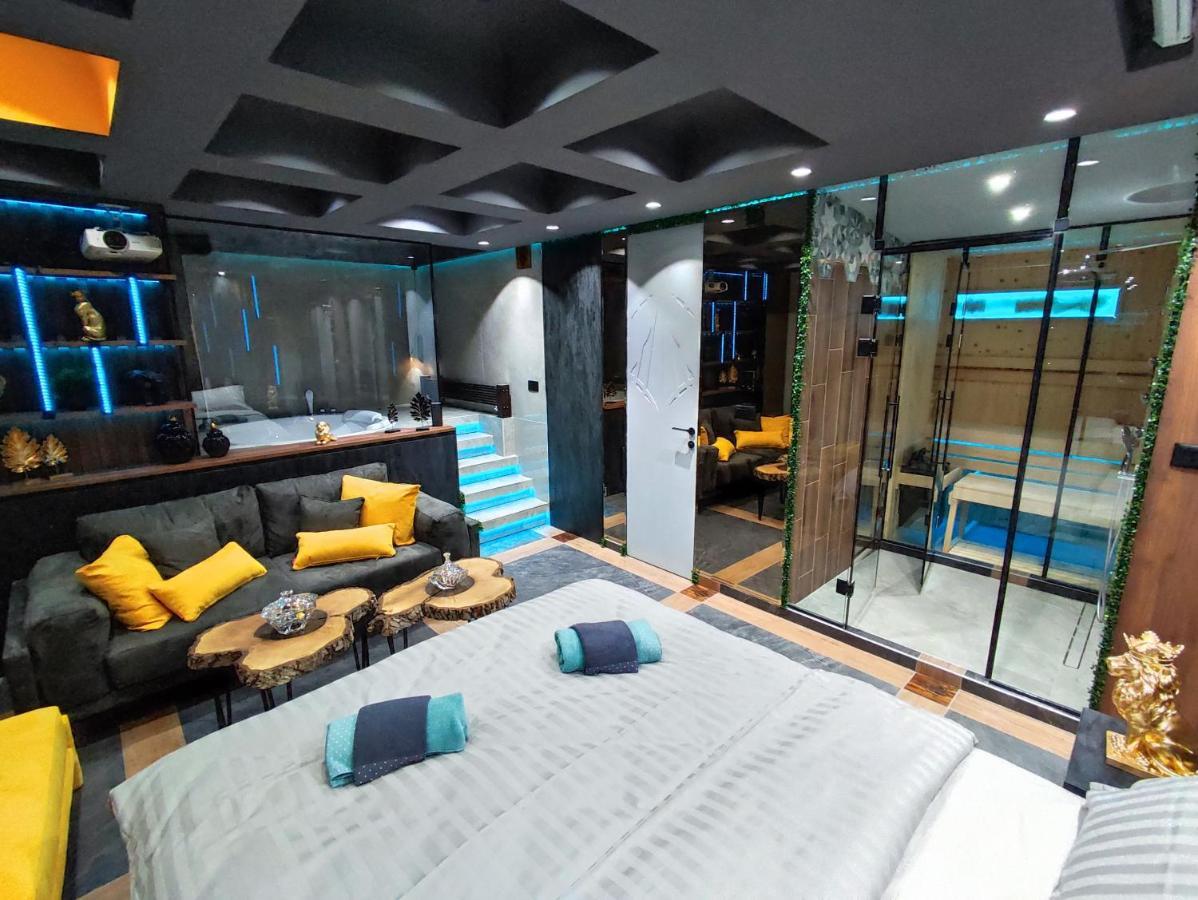 Pentlux - Spa Penthouse In The Heart Of سكوبجي المظهر الخارجي الصورة