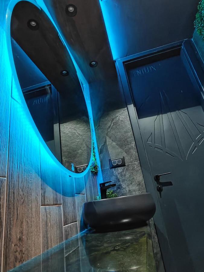 Pentlux - Spa Penthouse In The Heart Of سكوبجي المظهر الخارجي الصورة